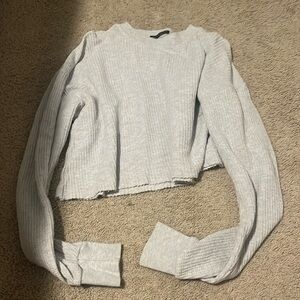 Brandy Melville Cropped sweater